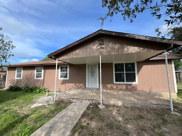 1906 Carla St, Zapata, TX 78076