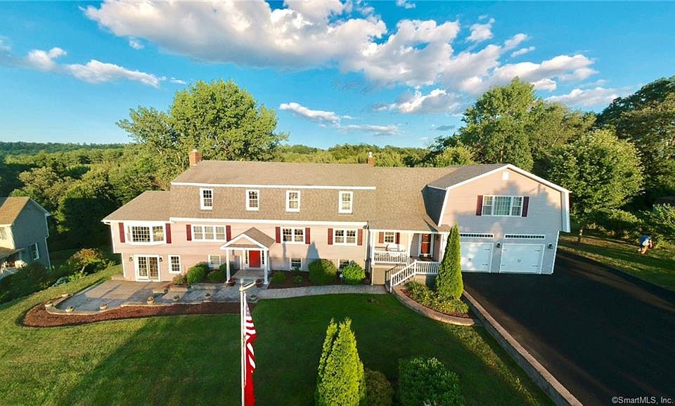 1st image of 7 Mount Vernon Dr