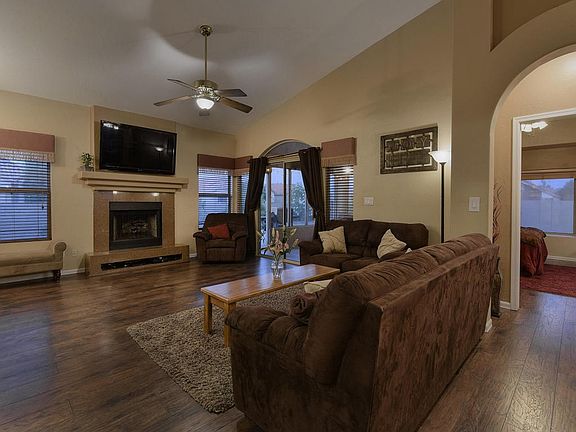 3rd image of 8002 N Atolia Dr