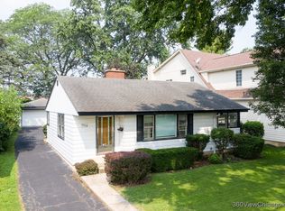 3928 Washington St, Downers Grove, IL 60515