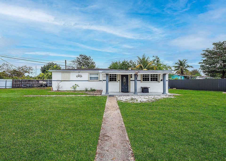 1st image of 1890 NW 127th St
