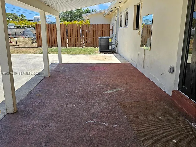 16321 SW 96th Ave — Photo 25