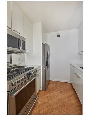 Sold by Vivaldi Real Estate | media 15