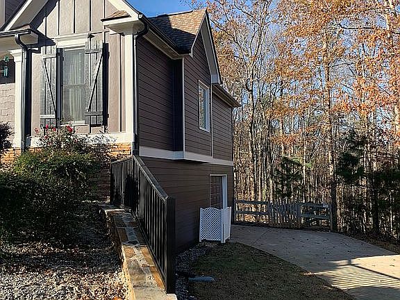 2nd image of 135 Amberleigh Dr