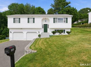 181 Haddad Rd, Waterbury, CT 06708