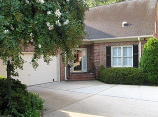 16 Northline Pl, Greensboro, NC 27410