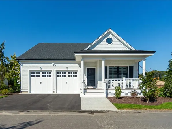 15 Hampton Rd #20, Coventry, RI 02816