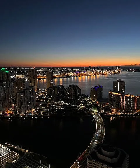950 Brickell Bay Dr #5006 — Photo 1