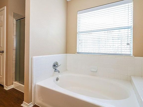 2nd image of 6608 Basswood Dr