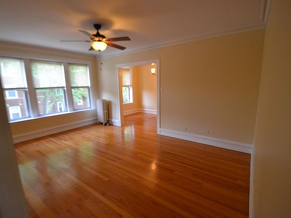 4th image of 3706 N Wolcott Ave #2