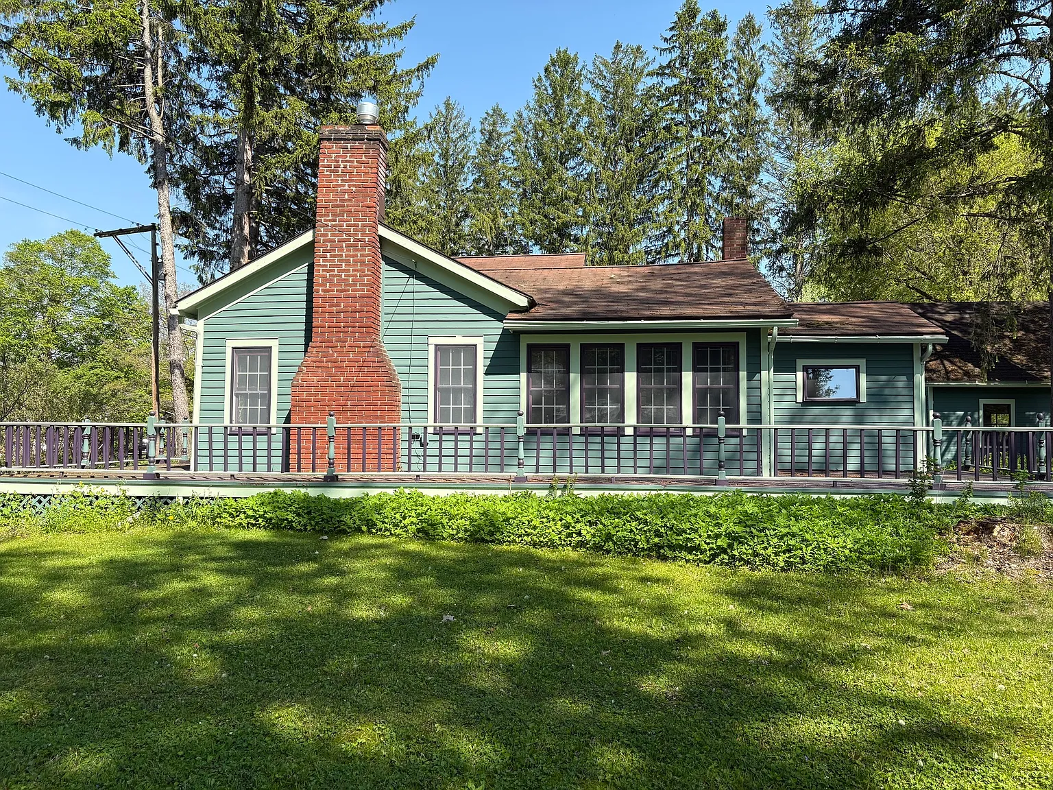 Charming 3-Bedroom Cottage On the Cornell Bus Route — Photo 4