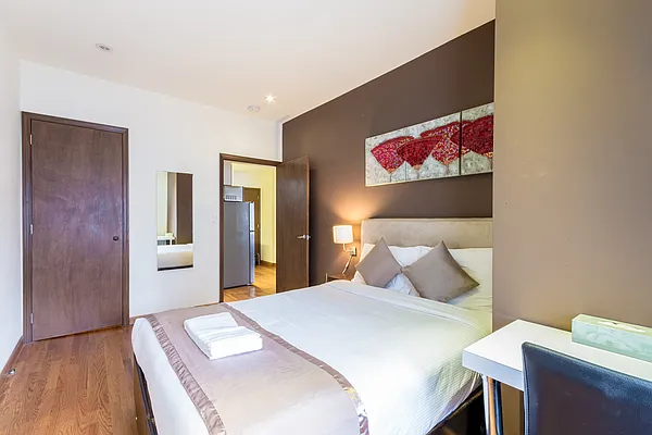 Rented by Townhouse Apartments | media 13