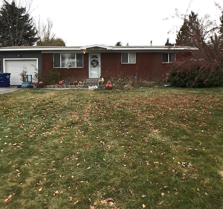 1st image of 600 N Lawn Dale Dr