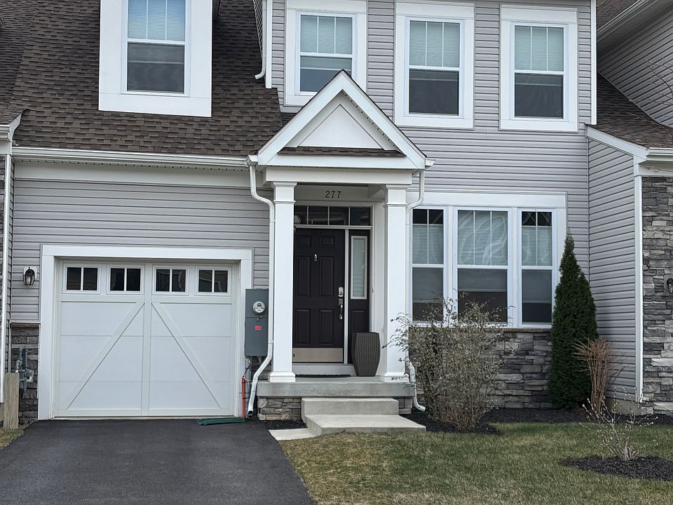 1st image of 277 Stravinsky Ave