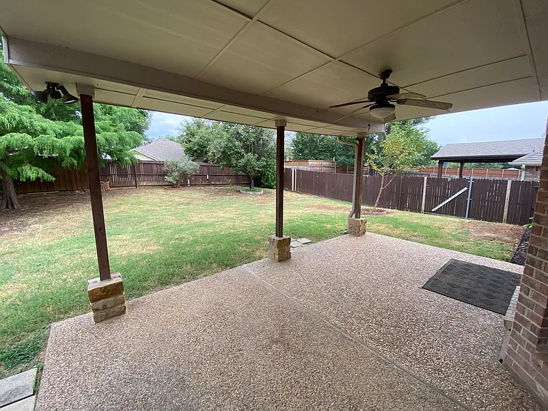 210 Red Bluff Dr — Photo 21