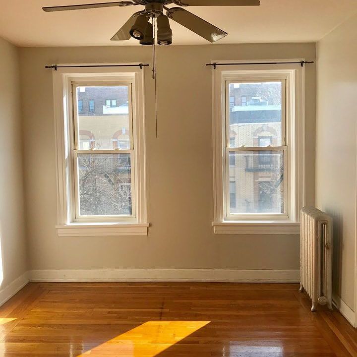 1st image of 3038 33rd St APT 3
