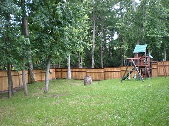 2nd image of 3884 Beaver Brook Dr
