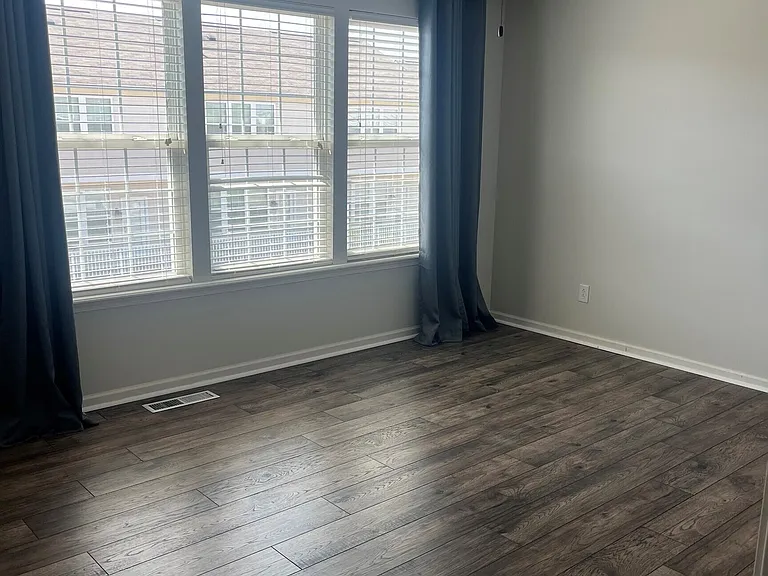 12721 Tamworth Dr — Photo 12