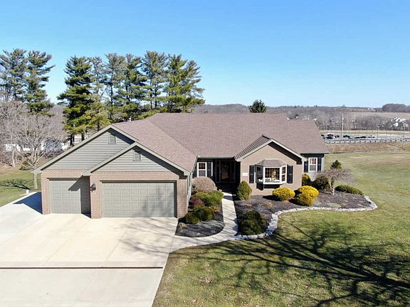 2nd image of 1400 Pinecrest Dr NE