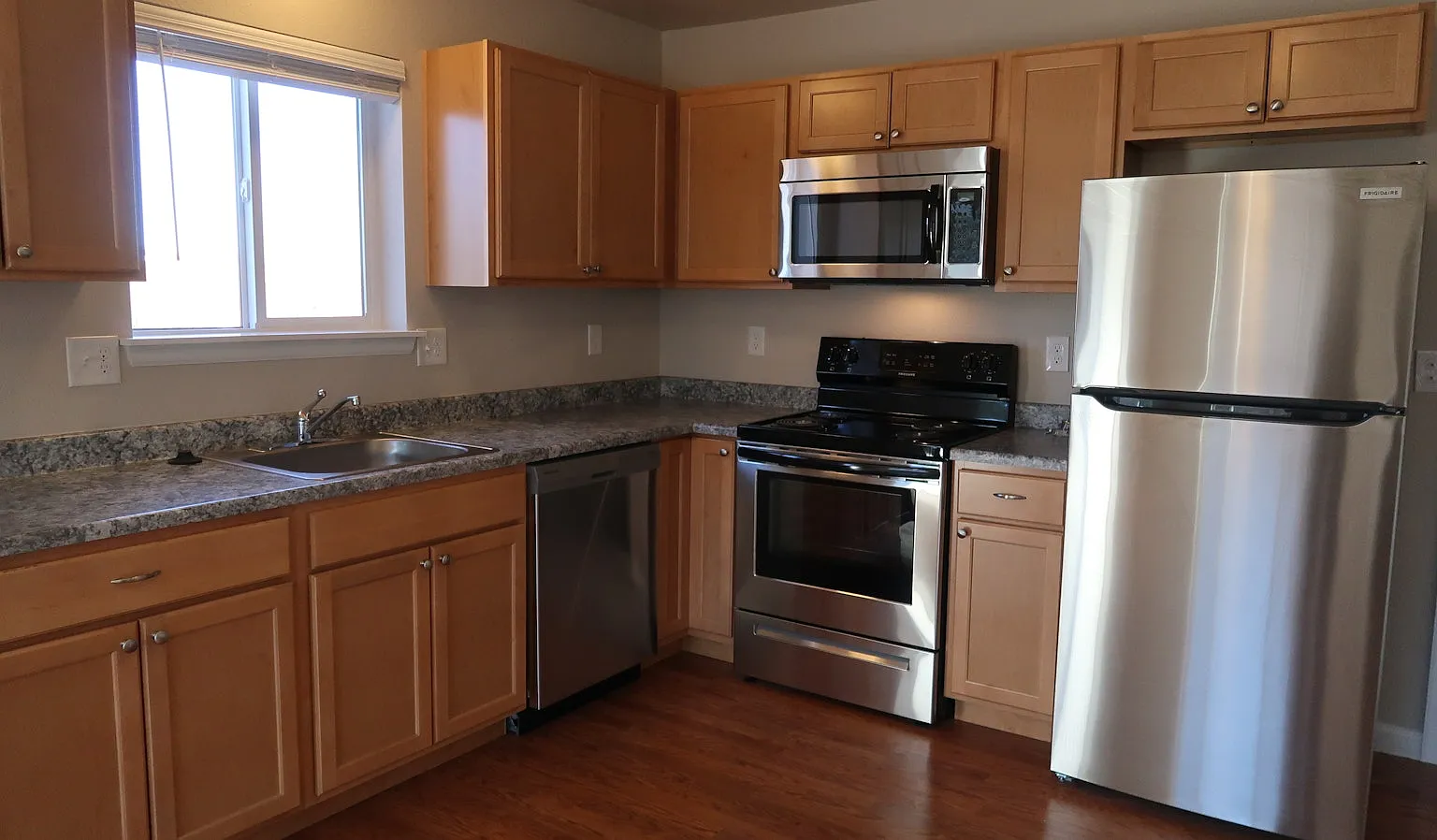 1724 Hampton South, Unit 102 — Photo 1