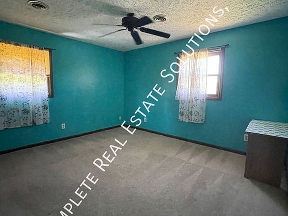 2nd image of 101 Dahlia Ln