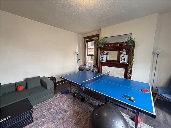 4th image of 432 Ross Ave