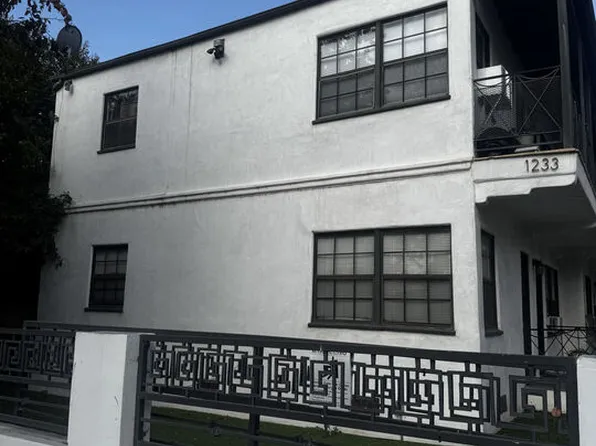 1233 Gordon St, Los Angeles, CA 90038