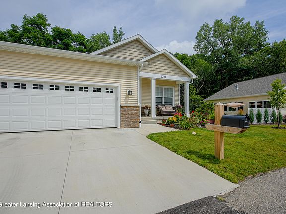 3rd image of 6245 Hilltop Ct #15