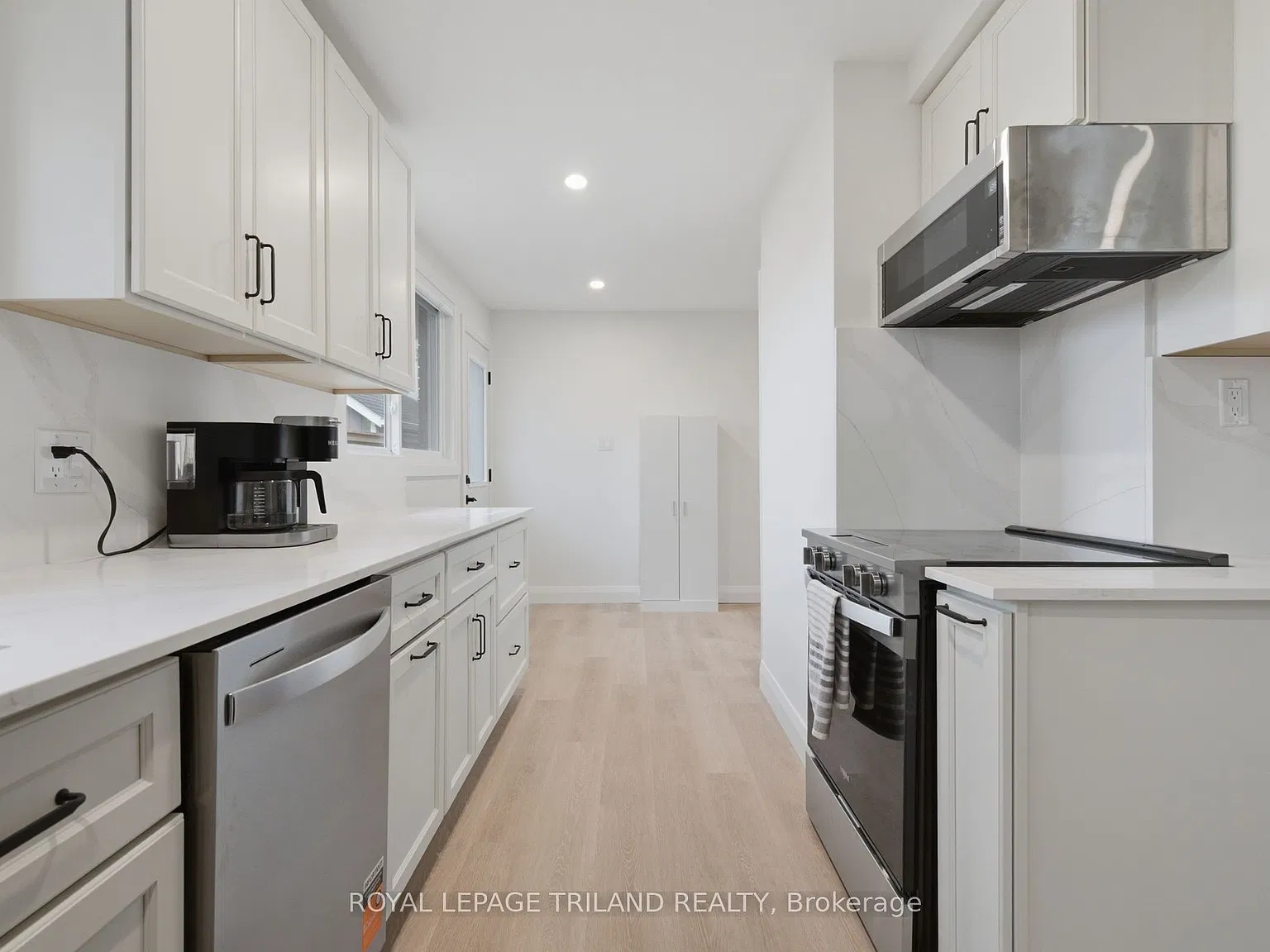 2 bed, $2,325 — Photo 3