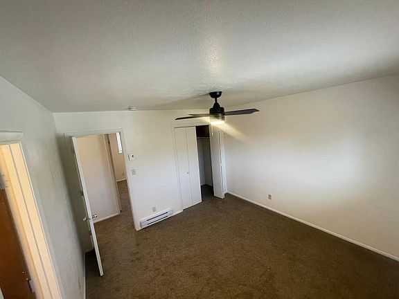 3rd image of 154 S Los Pinos Dr