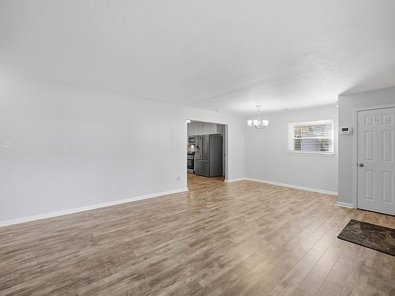 3rd image of 3308 Woodsman Ln