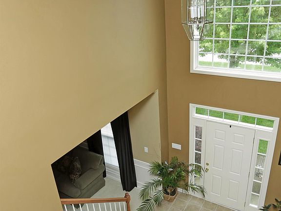 4th image of 397 Gleneagles Way