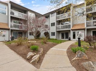 1401 Franklin Crossing Rd UNIT 1401, Franklin, MA 02038