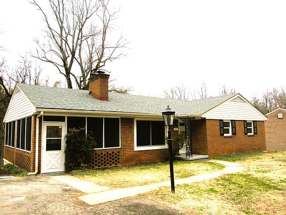 4th image of 207 Martins Ln