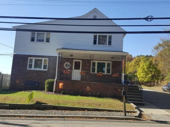 83 Shepherds Ln, Totowa, NJ 07512