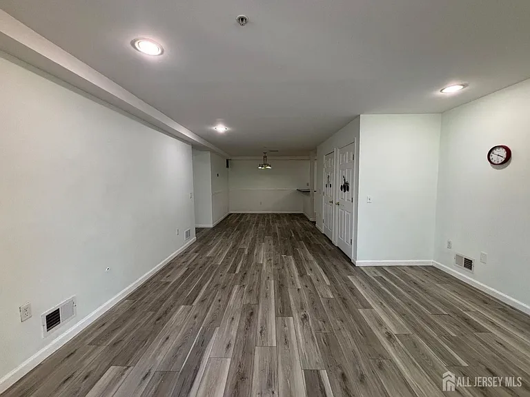116 Chariot Ct #116 — Photo 3