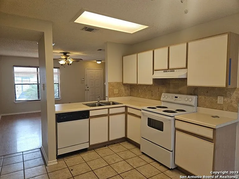 4923 Hill Mist — Photo 5