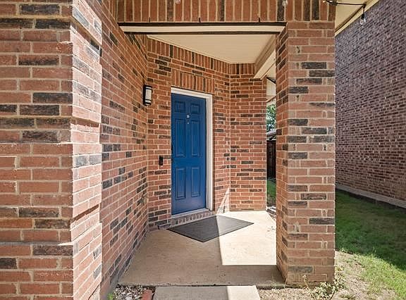 4th image of 5540 Crestwood Dr
