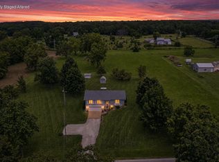 8471 E Farm Road 194, Rogersville, MO 65742
