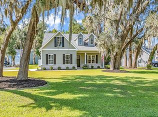 28 N Levee Dr, Georgetown, SC 29440