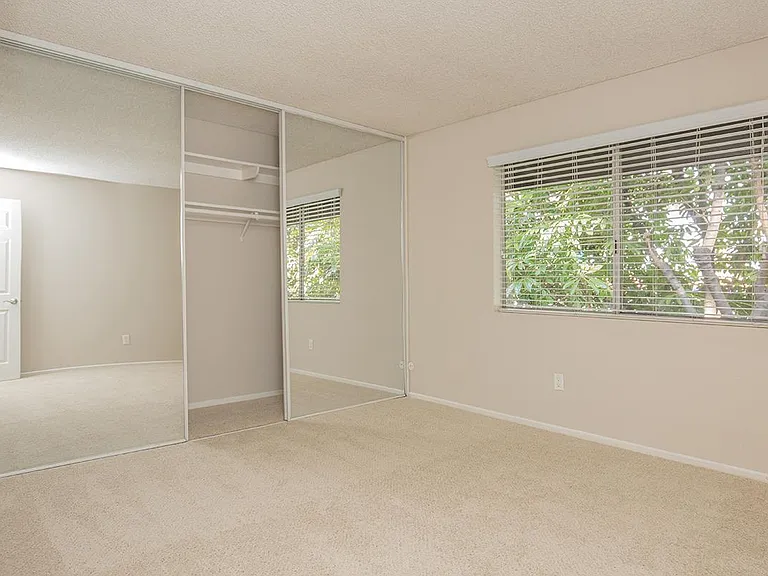 Wateridge Apartment Homes — Photo 46