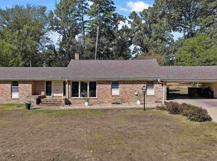 2801 Waubun St, Marshall, TX 75672