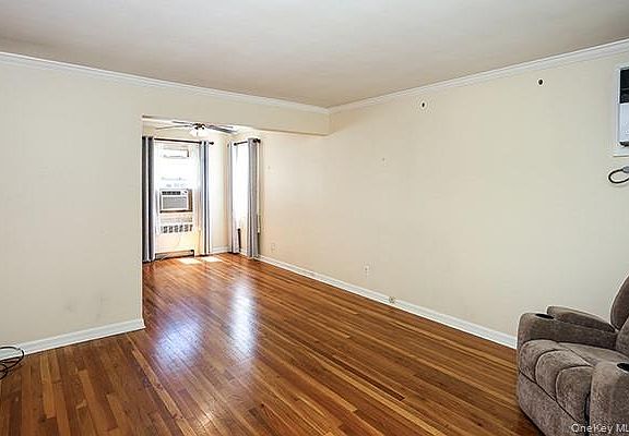 3rd image of 219 Lindbergh Street