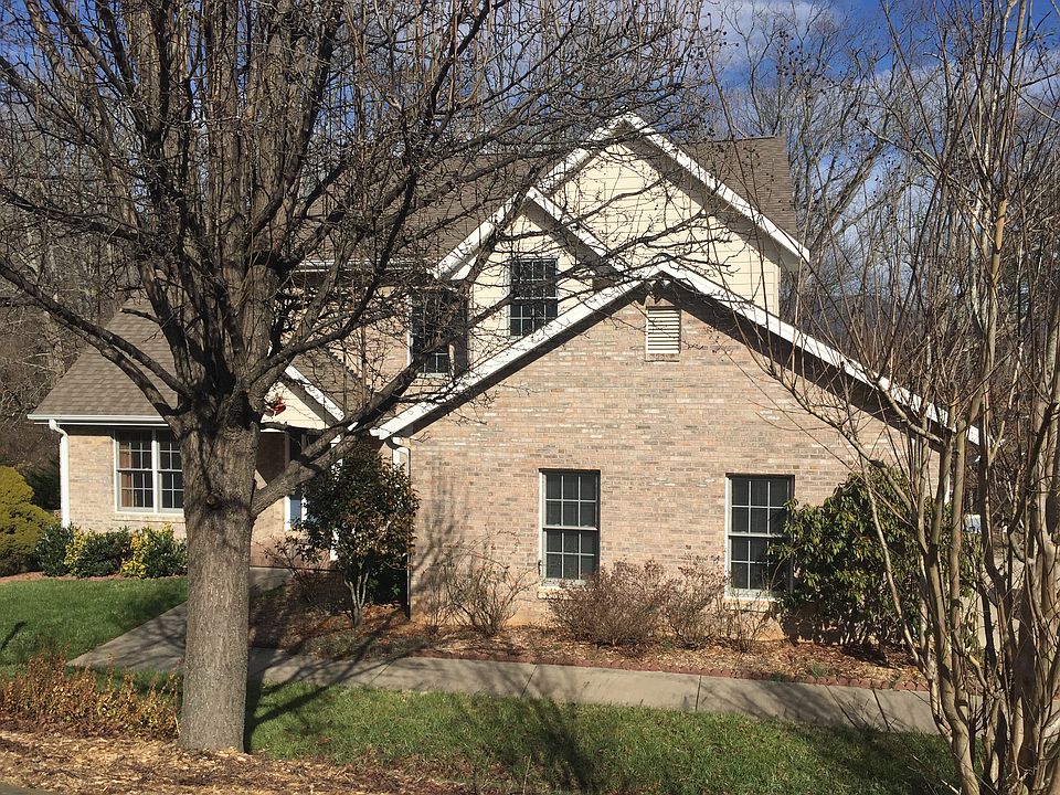 2nd image of 134 Clear Vista Ln