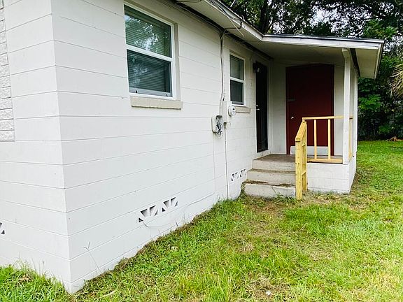 4th image of 1523 W 29th St