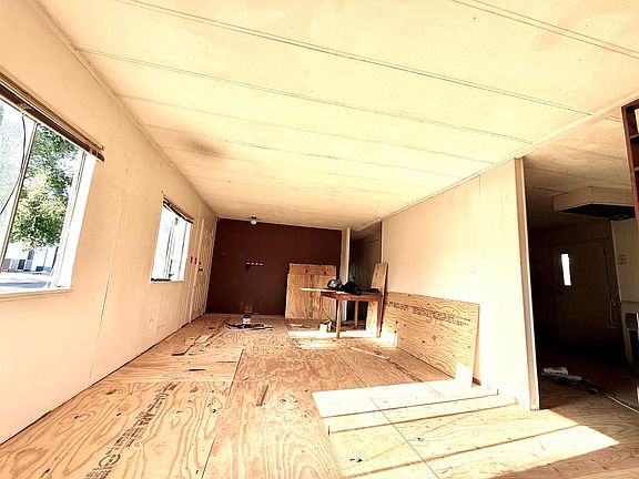 5th image of 1009 Madison Ave