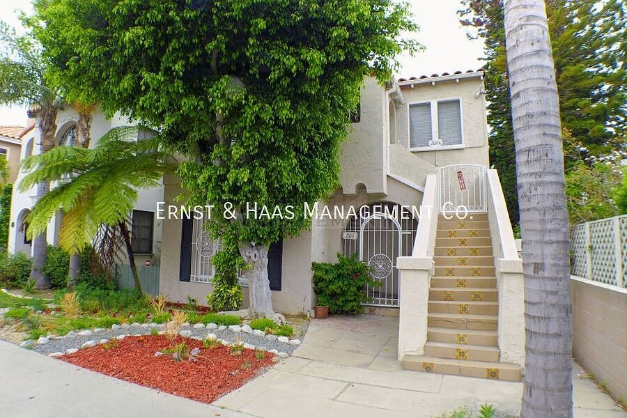 1st image of 206 1/2 Saint Joseph Ave