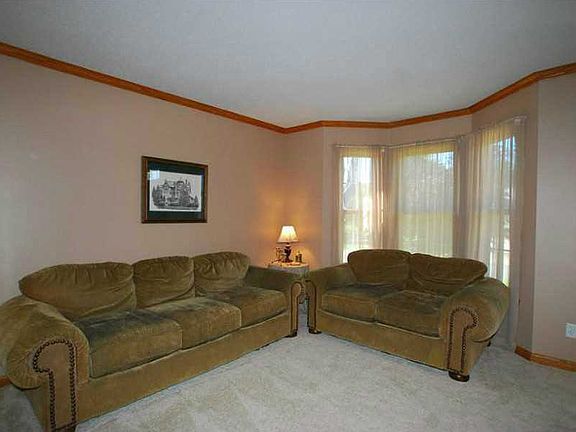 2nd image of 5063 Westbury Farms Dr
