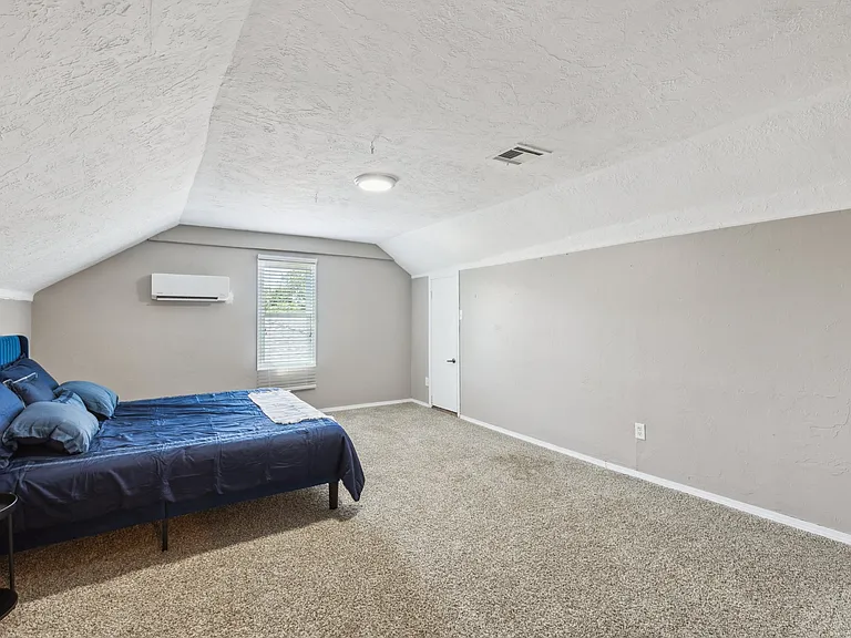 1101 Glenwood Ave — Photo 36