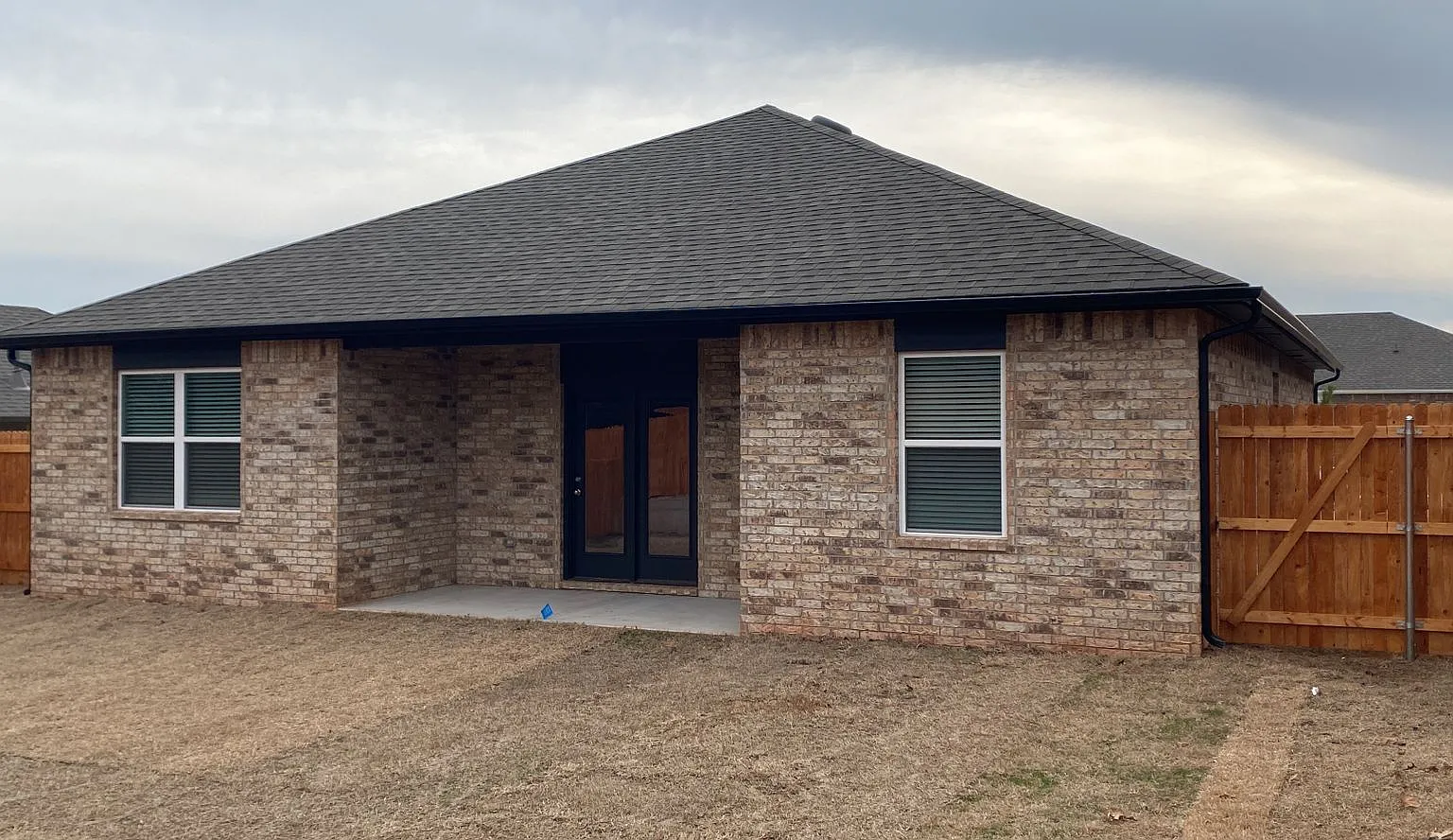 3 Bedroom 2 Bathroom 2 Car Garage Home In Oakdale School District — Photo 4